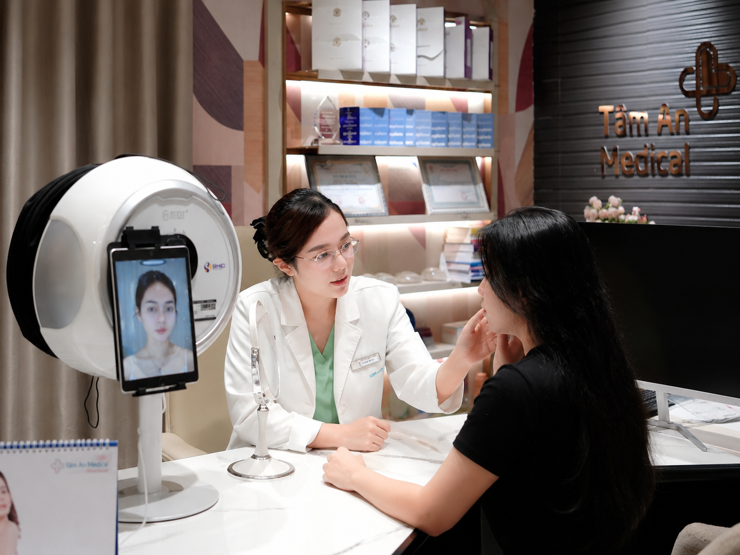 Khu Vực Tư Vấn & Chẩn Đoán AI